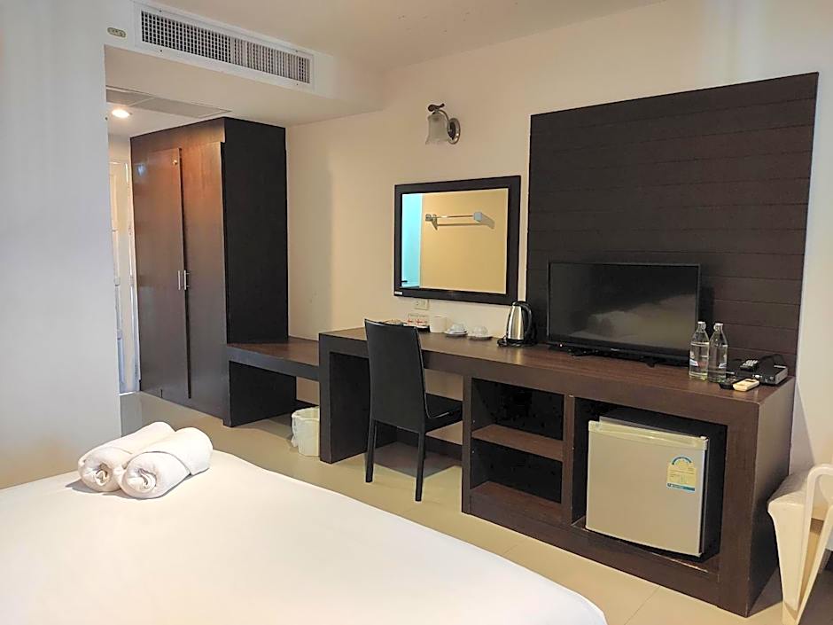 Photo 1 of 7 of Deluxe 1 Double Bed or 2 Beds, City View