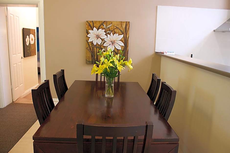 Balcony On Sixth Lodge