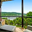 Huge 3 Bedroom Condo with a View
