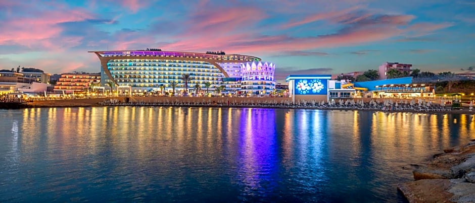 Granada Luxury Okurcalar