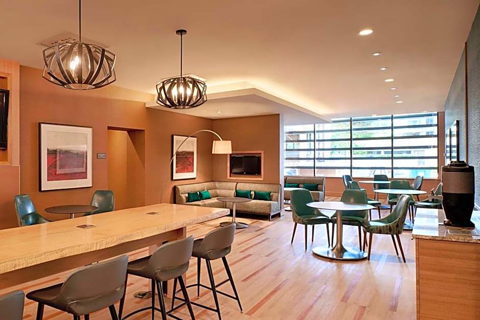 Residence Inn by Marriott Vancouver Downtown