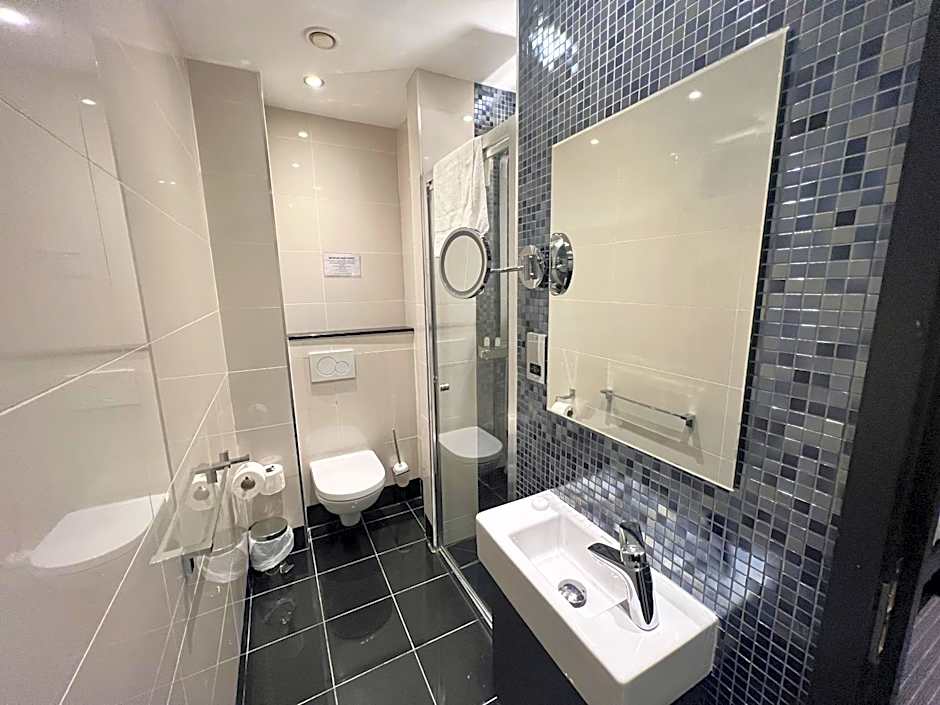 Great St Helen Hotel