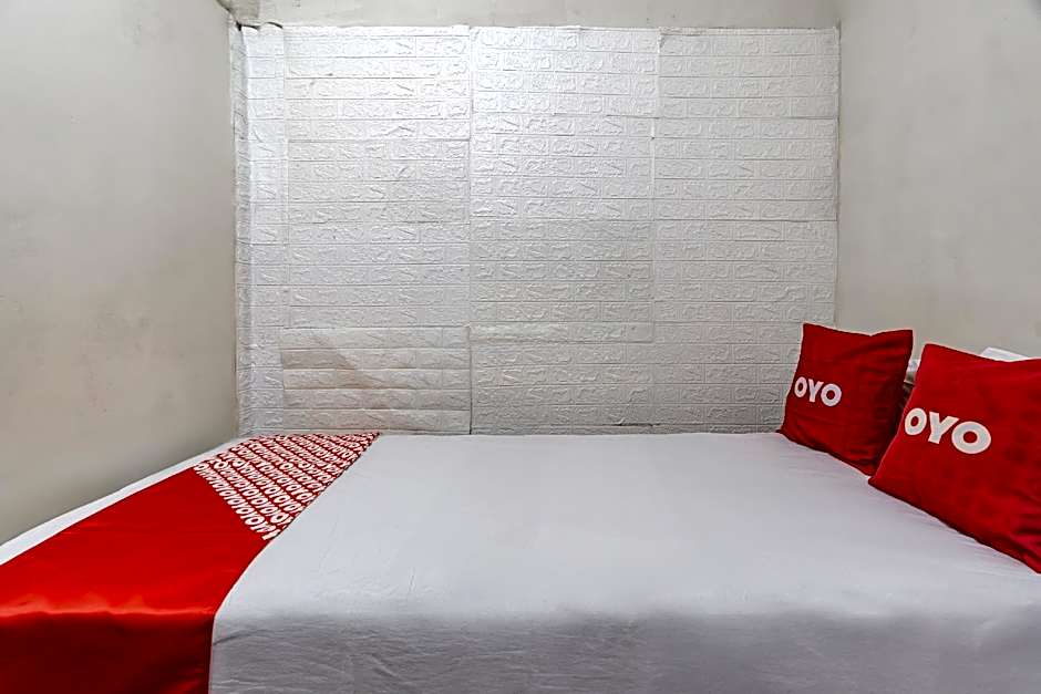 OYO 93863 Dv Homestay Syariah Genteng