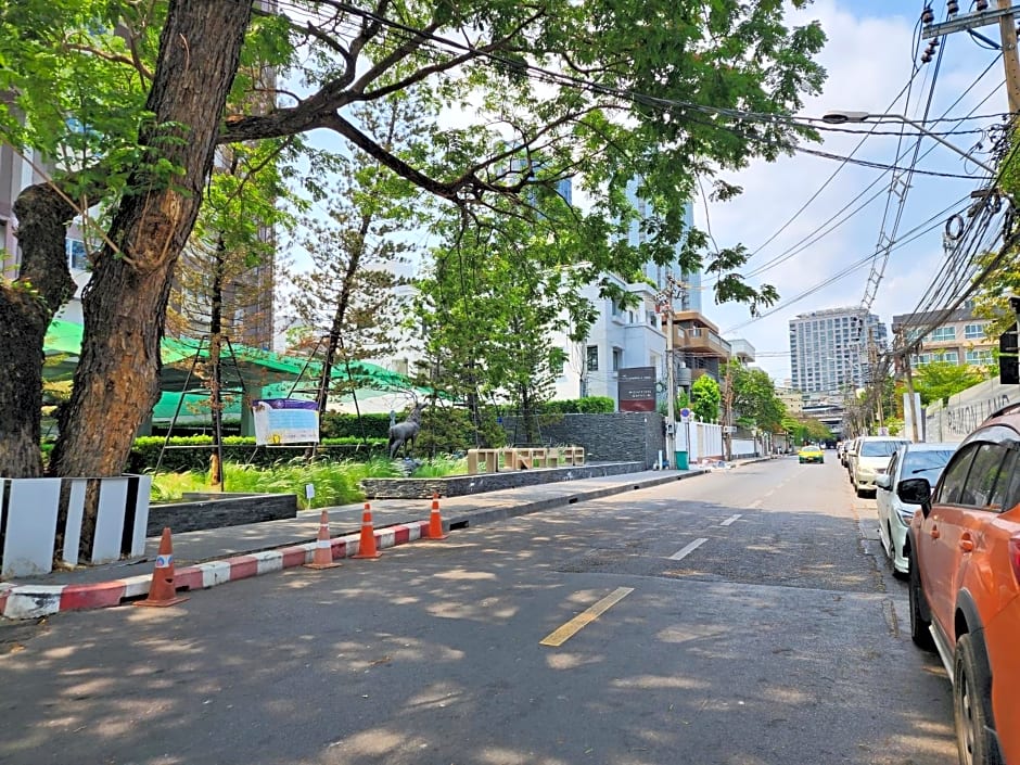 The SACHA Apart-Hotel Thonglor