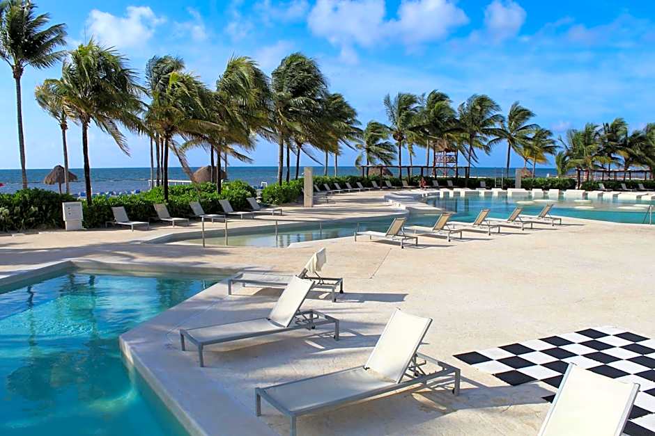 Blue Bay Grand Esmeralda - All Inclusive