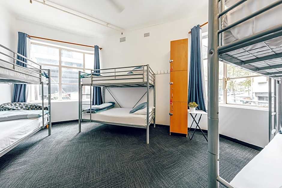 Maze Backpackers - Sydney