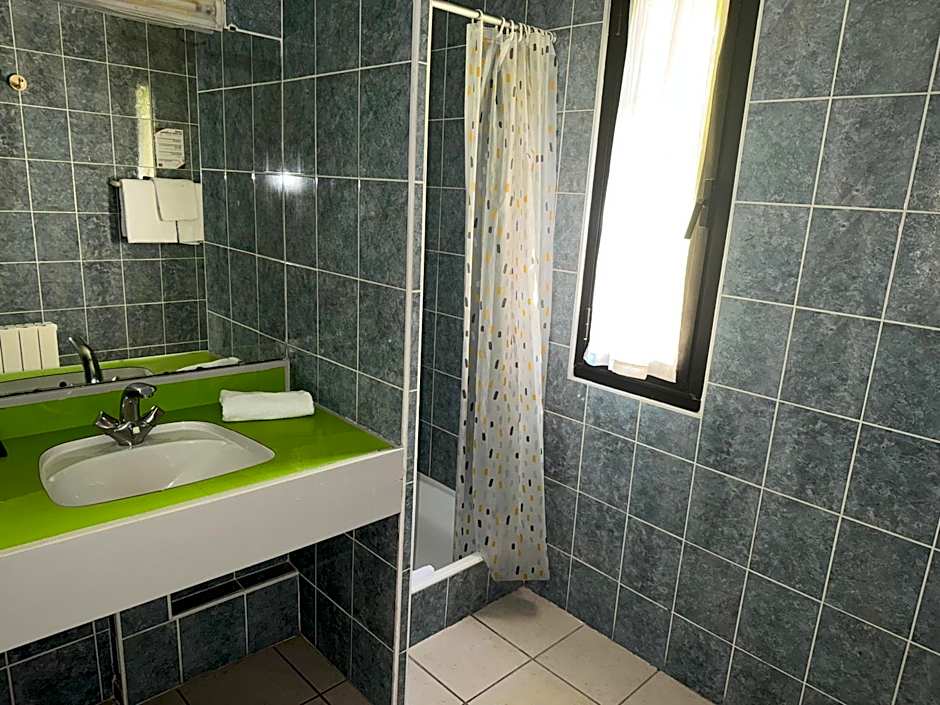 Hôtel Dupleix - Hyper centre - Réouverture