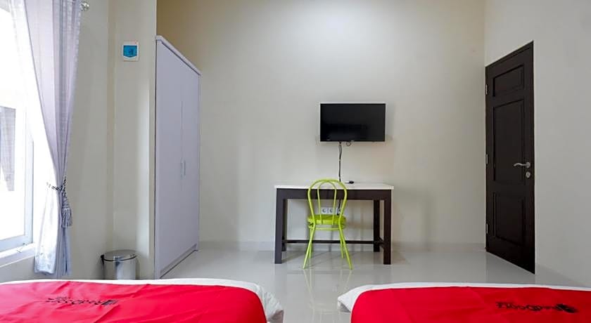 RedDoorz Syariah near RSUD Margono Purwokerto