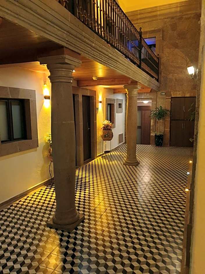 Hotel Don Carlos
