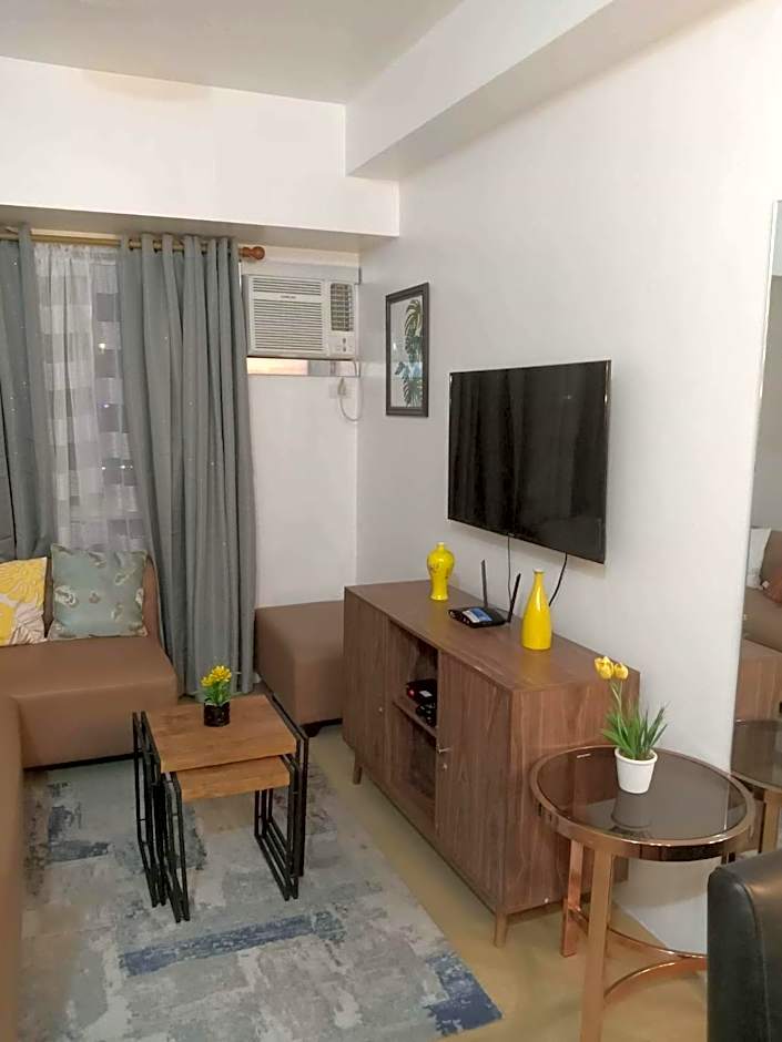 1 BR Centrio Tower 926