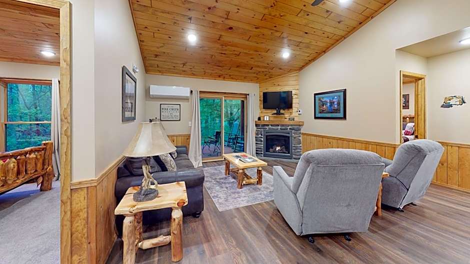 Rough Cut Lodge