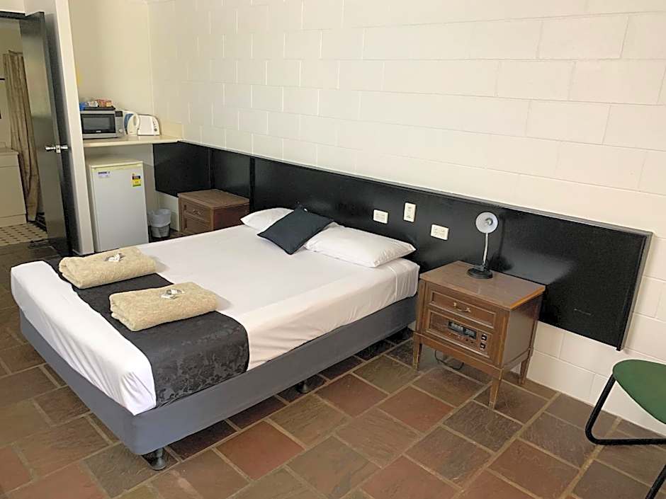 Longreach Most Central Motel