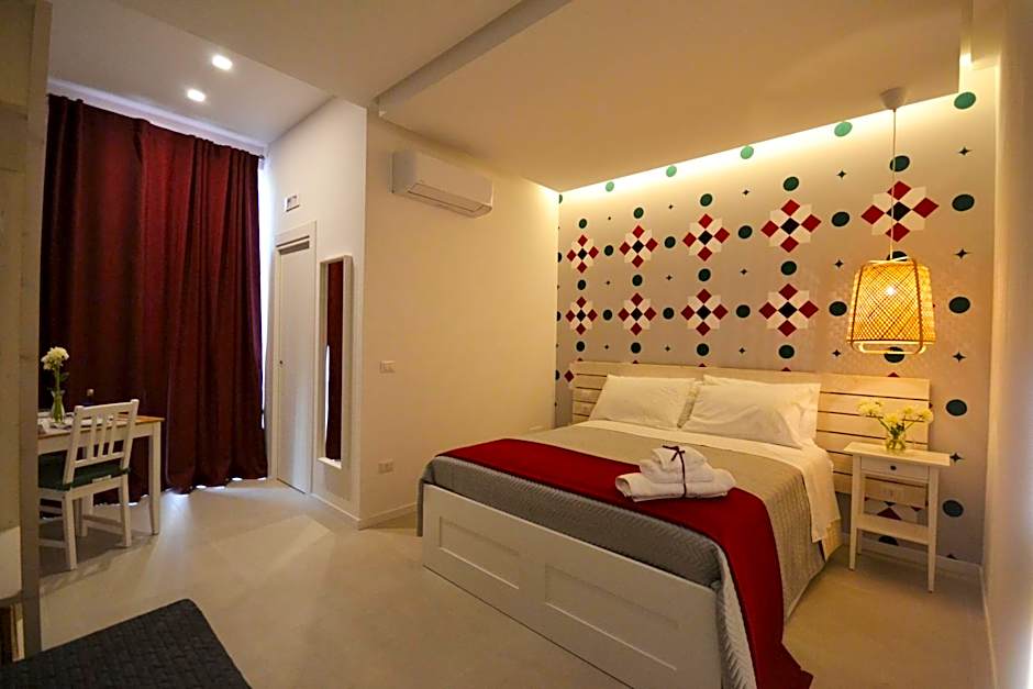 Photo 1 of 9 of Standard 1 King Bed