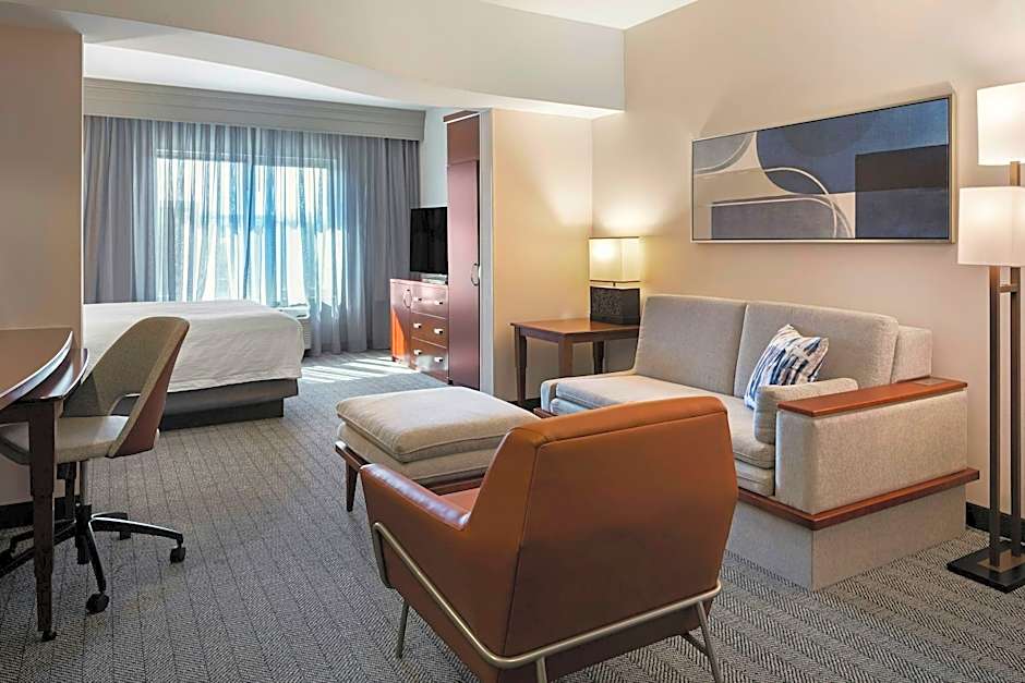 Courtyard by Marriott Long Beach Airport