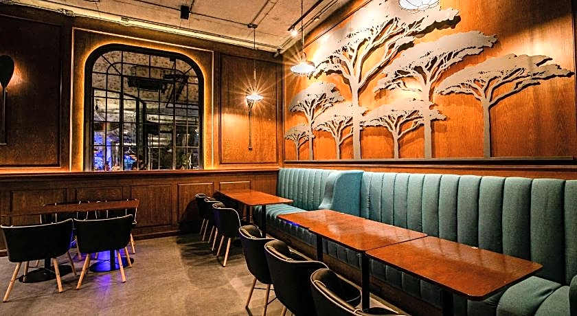 Chainam-Charmchuree residences cafe and spa