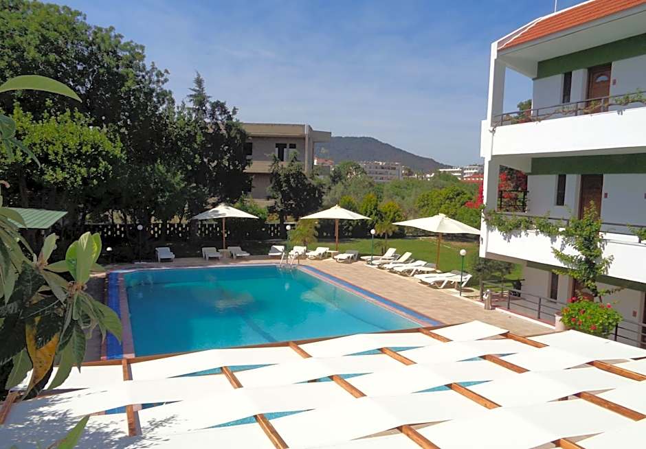 Terinikos Sunny Garden Hotel & Junior Suites