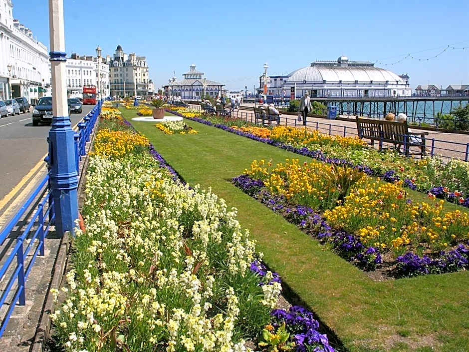 Cromwell House – Eastbourne