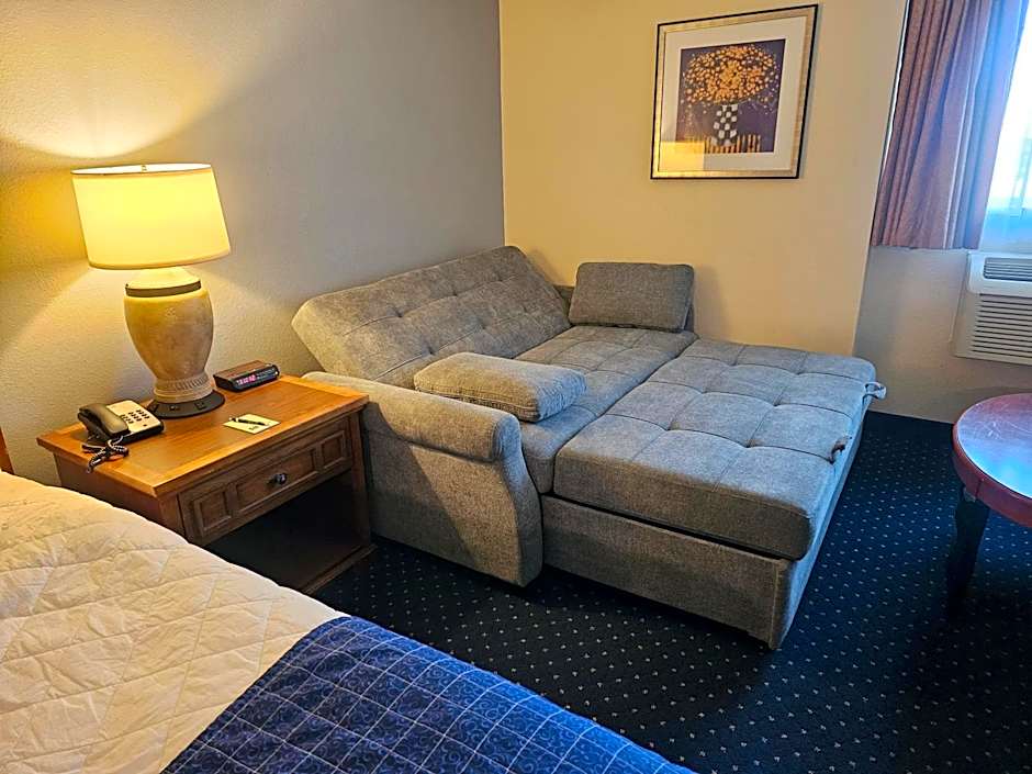 Broadway Inn Conference Center
