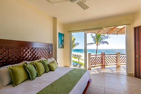 Four- bedroom Master Suite Ocean Front