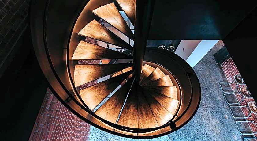 U.I.J Hotel&Hostel (UIJ)