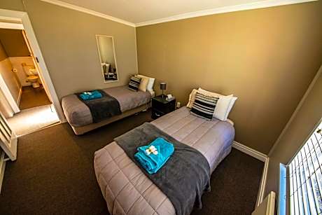 Single Room with Shared Shower and Toilet