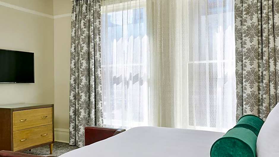 The Oxford Hotel