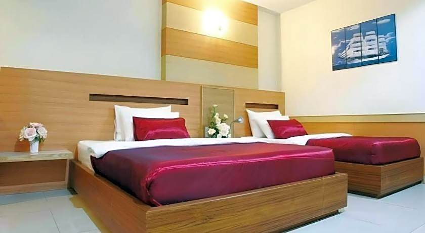 Amnauysuk Hotel