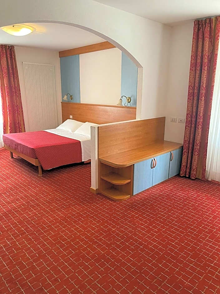 Hotel Londra Slow Living Molveno