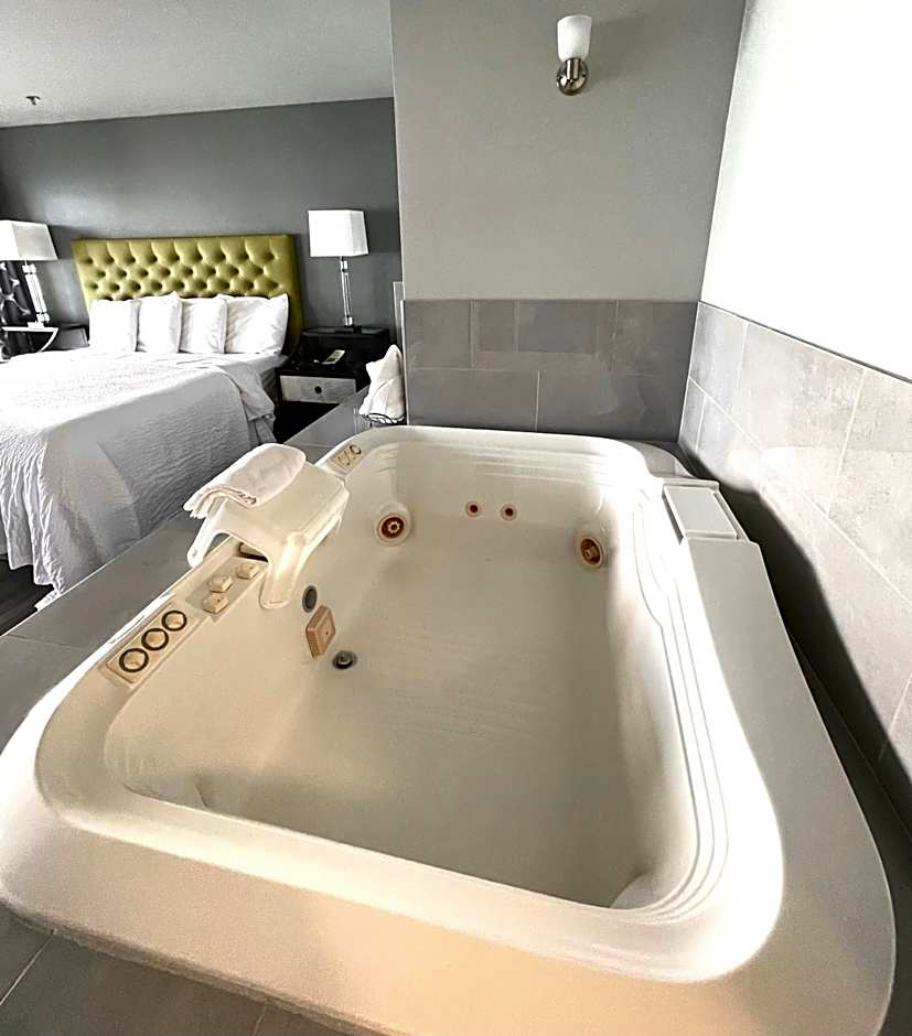 Tides Inn & Suites