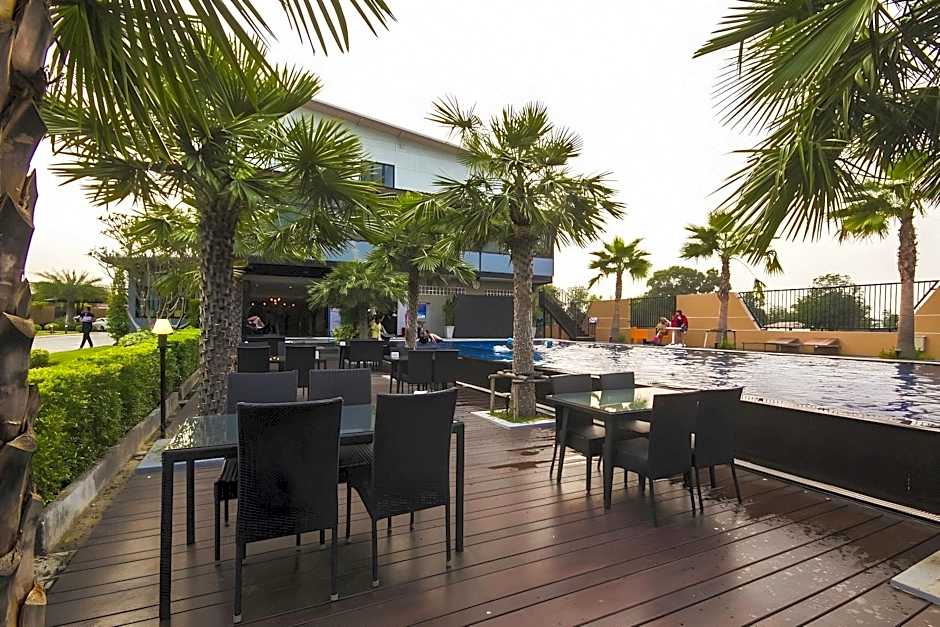 Ray Hotel