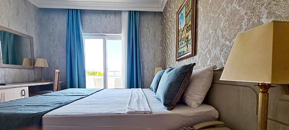 X Life Hotel Sarıgerme 15 - Adult Hotel