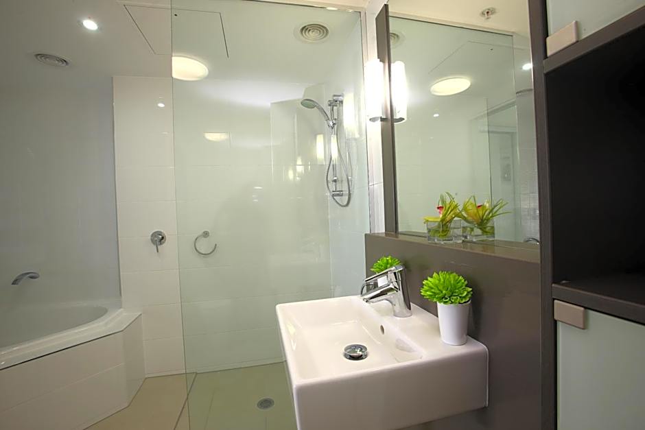 Monaco Caloundra