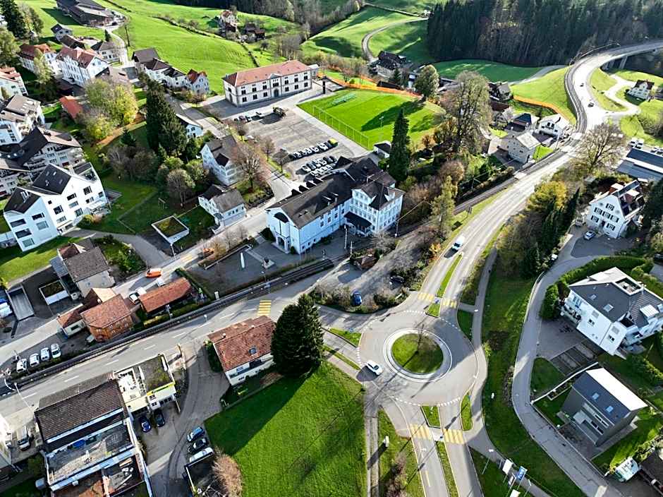 Hotel & Spezialitätenrestaurant zur Linde