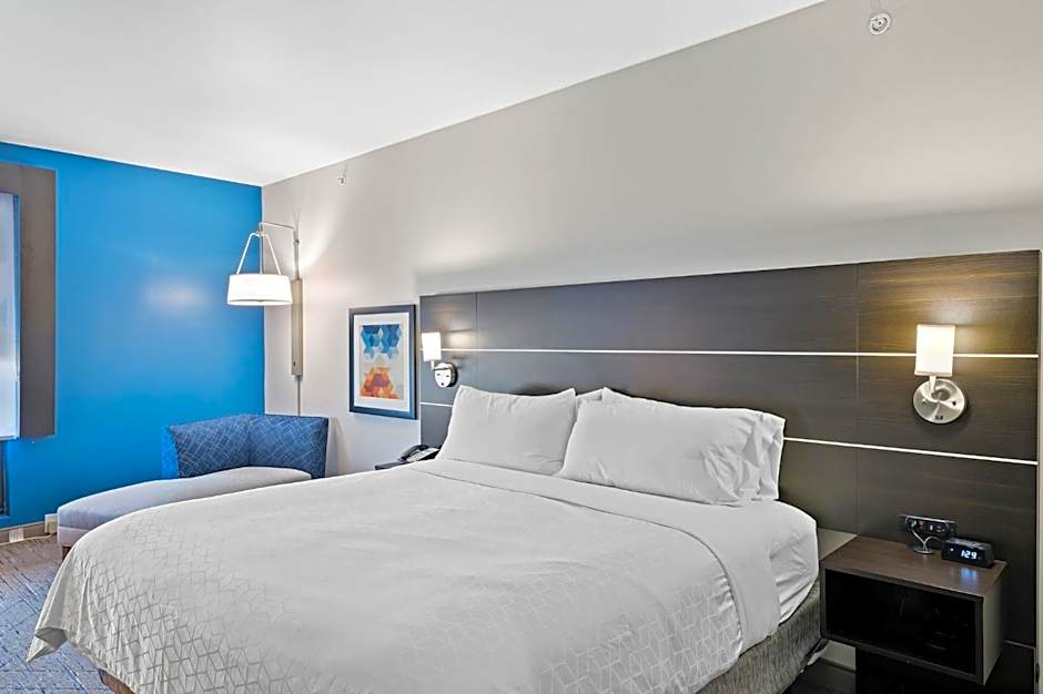 Holiday Inn Express and Suites White Hall By IHG