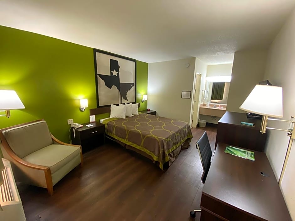 Super 8 by Wyndham El Paso Airport