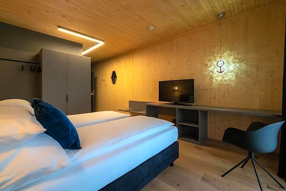 GästeHAUS & HOFladen Familie Öllerer