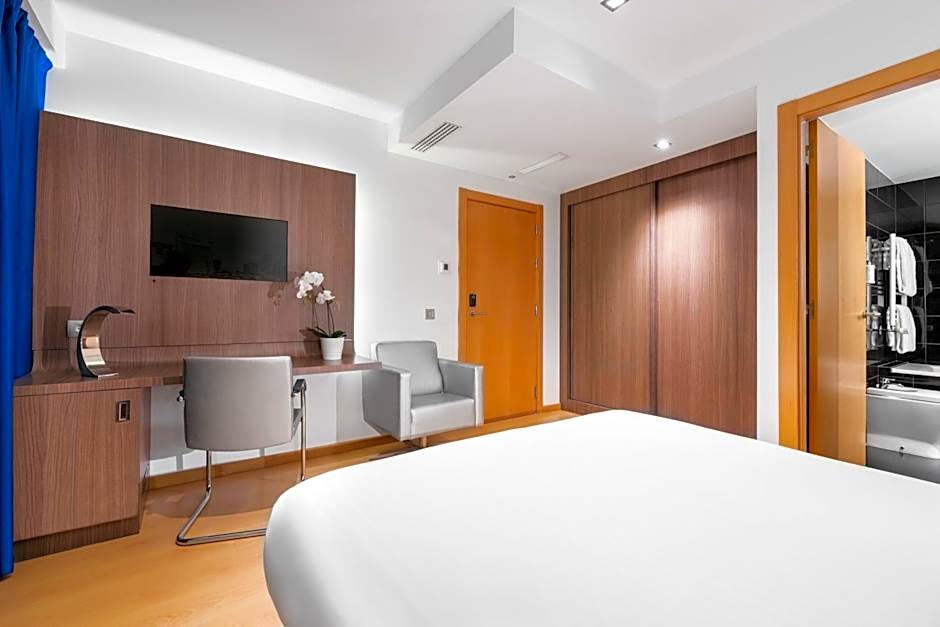 Photo 1 of 18 of Standard 1 Double Bed or 2 Beds