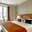 Suites FL By Sweett