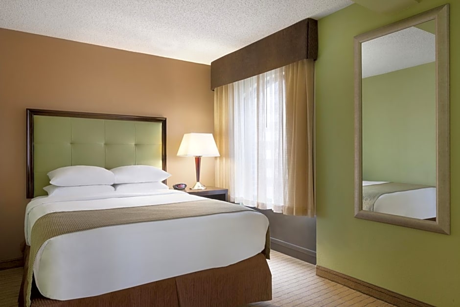 Days Inn by Wyndham Baltimore Inner Harbor