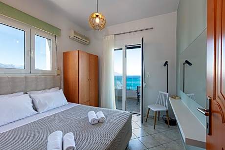 One Bedroom Apartment with Sea View