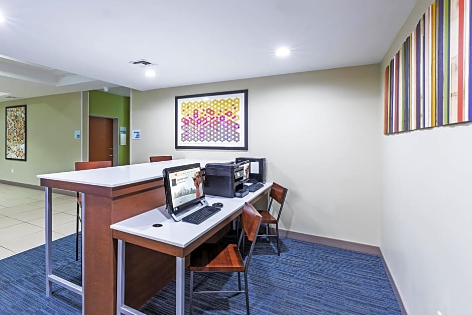 Holiday Inn Express Hotel & Suites Pryor By IHG