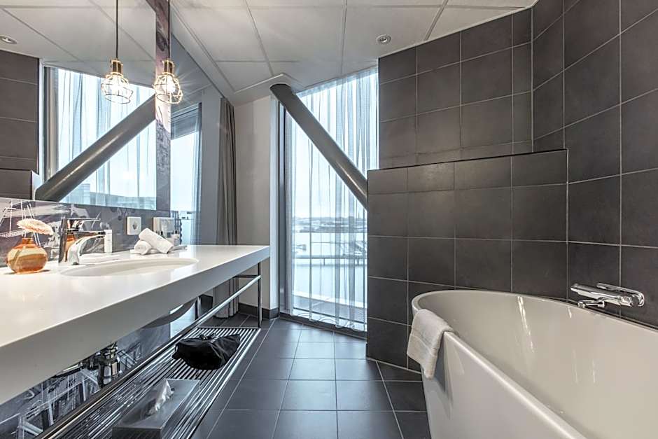 Radisson Blu Riverside Hotel