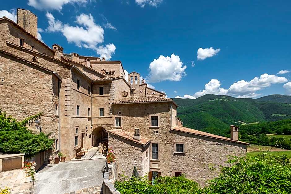 Castello Di Postignano Relais