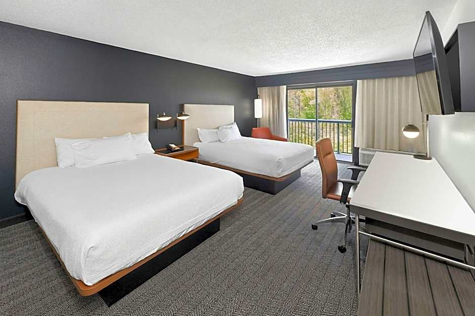 Photo 1 of 10 of 2 Queen Beds, Hearing/Mobility Accessible, Bathtub