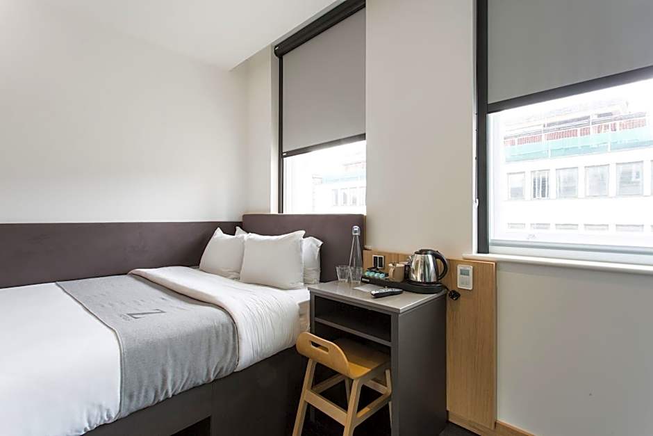 The Z Hotel City