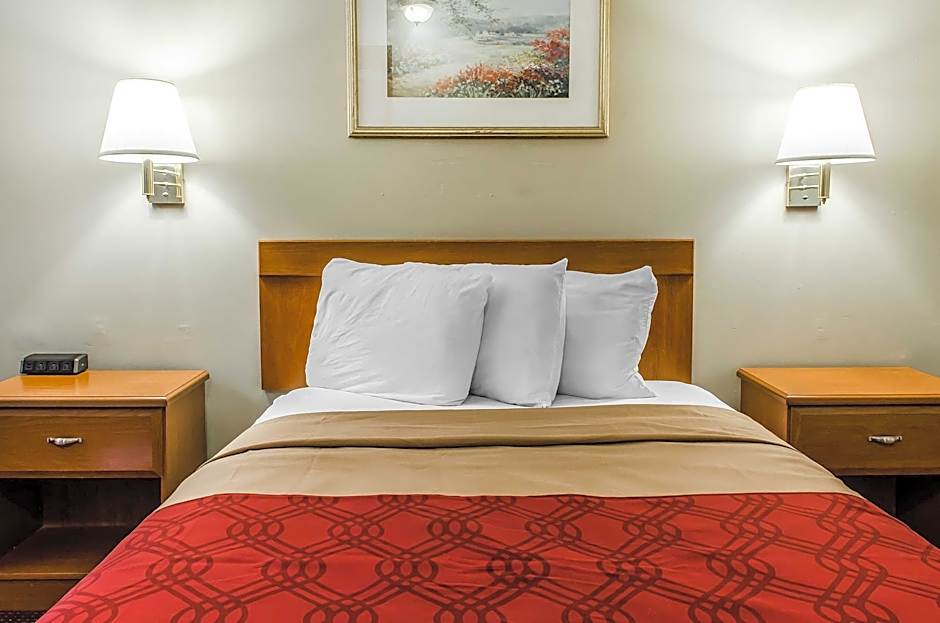 Econo Lodge Northeast