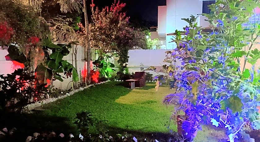 Luxury Moon Guest House – Islamabad, OH