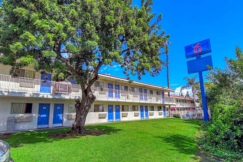 Motel 6 Chino, CA - Los Angeles Ontario