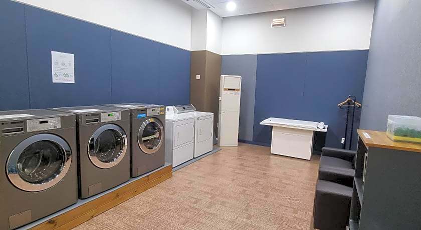 Ramada by Wyndham Dongtan Hotel