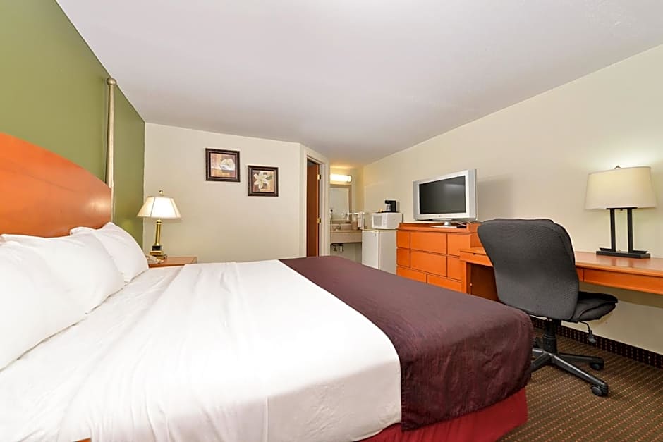 Charleston Eagle Inn